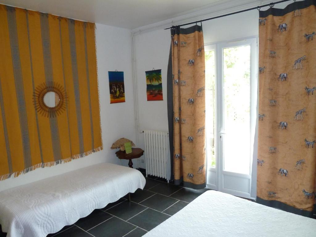 Le Vieux Vauvert Bed & Breakfast Rochecorbon Room photo