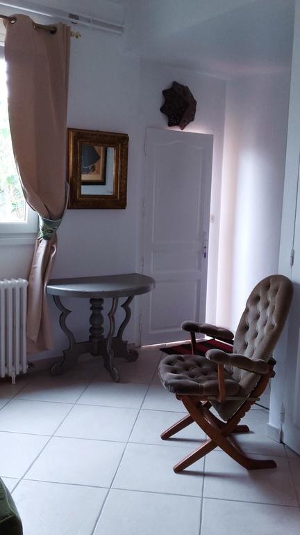 Le Vieux Vauvert Bed & Breakfast Rochecorbon Exterior photo