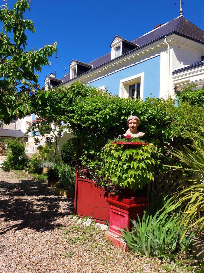 Le Vieux Vauvert Bed & Breakfast Rochecorbon Exterior photo